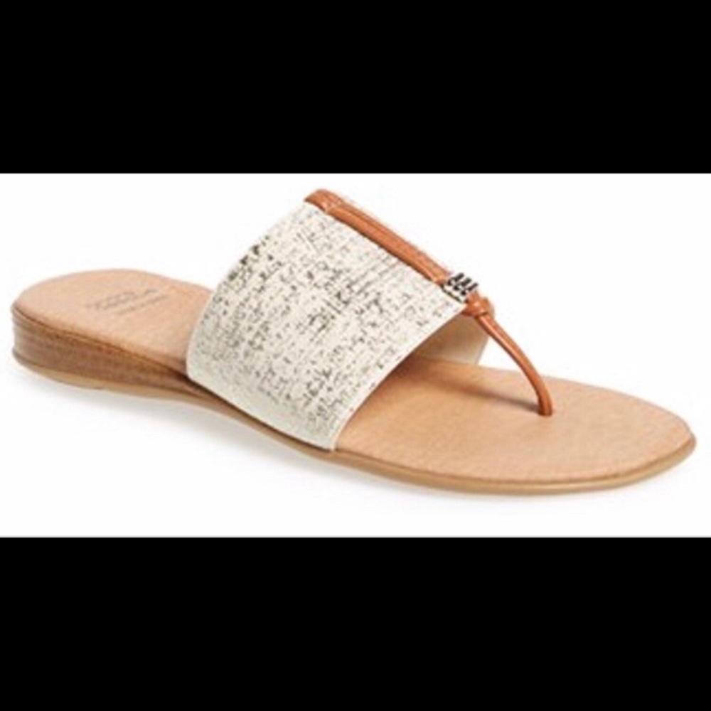 Andre Assous Nice Slides in Gold Shimmer
